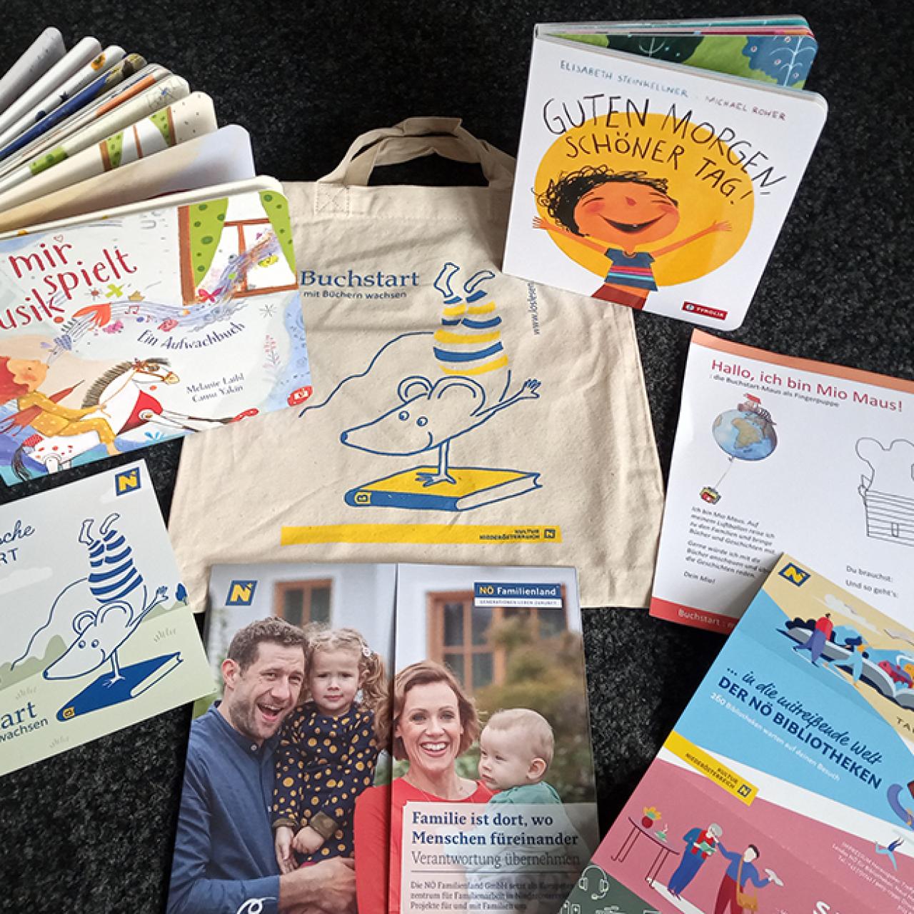 Buchstarttasche und Inhalt